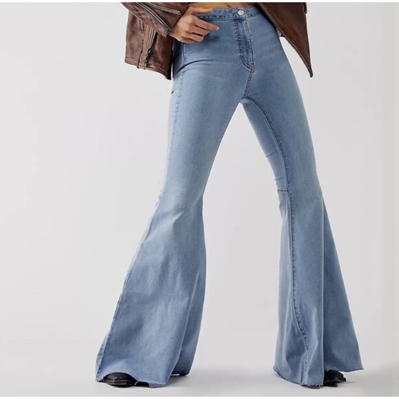We The Free Jeans Just Float On Flare Leg Bell Bottom Blue 31 - Picture 1 of 15